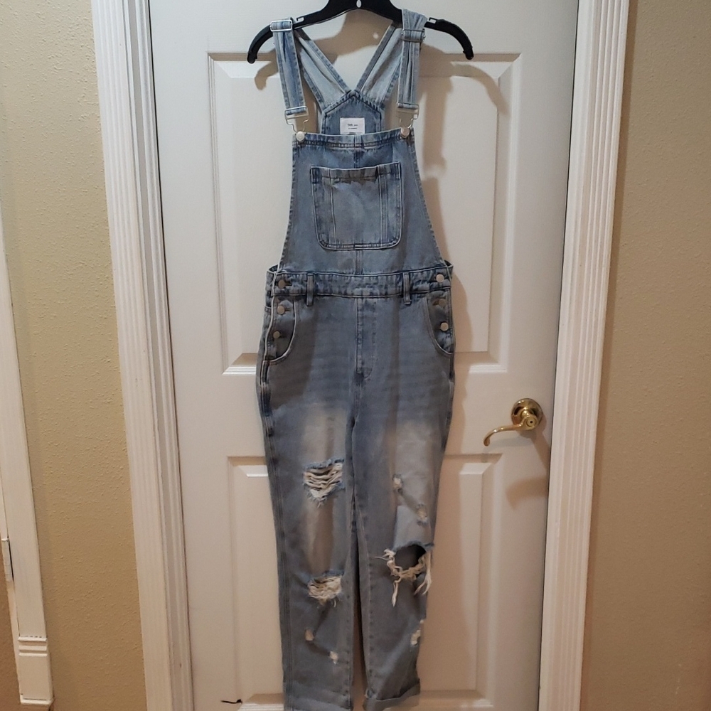 TNR Light Wash Womans Denim Overalls - Size M